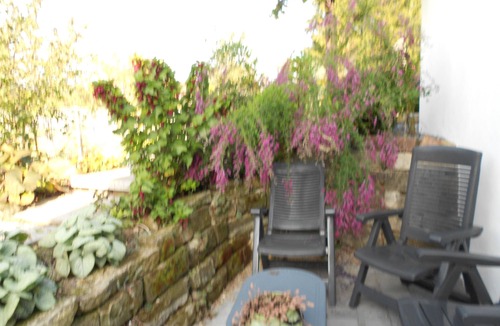 Keskastel Apartment | Small apartment with a separate entrance,