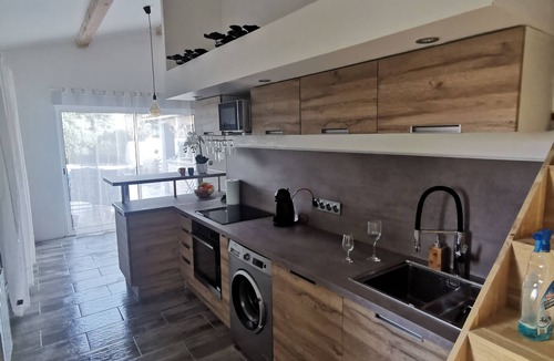 Aubord Apartment | SMALL APARTMENT WITH MEZZANINE COSTIERE DE NIMES