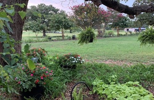 Tishomingo Cabin | Small apartment with full kitchen on a working cattle ranch