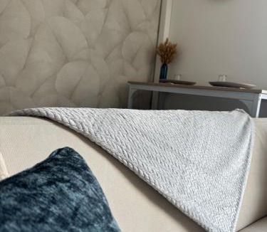 Ramonville-Saint-Agne Apartment | Small Bubble in Toulouse, France T2-Parking-1KmMetro-WiFi-Cosy