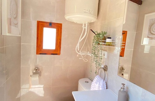 La Malva-rosa Apartment | Small charming loft on the beachfront