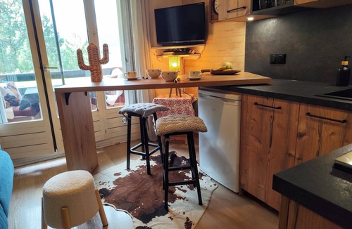 Barcelonnette Apartment | Small cocoon facing south with a view - Lesclesdenicole