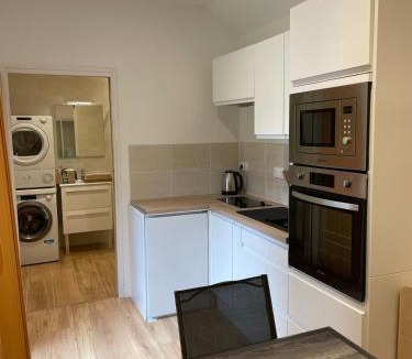 Lannion Apartment | Small Cocoon Studio For 2 Pink Granite Coast