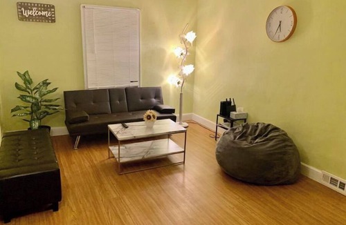 Overland House | Small comfortable home