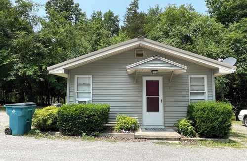 Bull Shoals Cottage | Small Comfy Cottage #1 at Bull Shoals!
