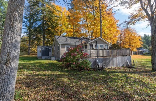 Muskoka Lakes Cottage | Small Cottage By The Moon River