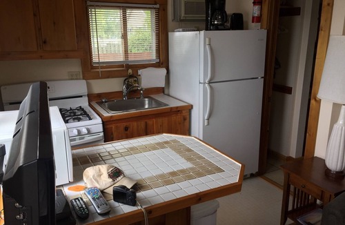 Stoughton Cottage | Small Cottage. Huge Lake Views!