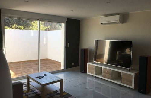 Saint-Aunes House | Small cottage near the beach