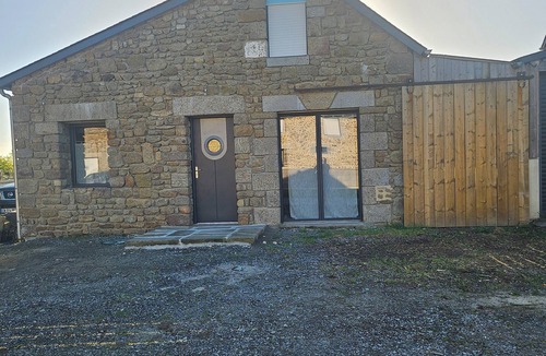 Vieux-Vy-sur-Couesnon House | Small country house