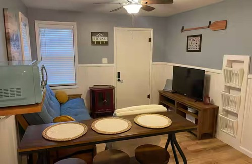 Bull Shoals Cottage | Small Cozy Cottage #3 at Bull Shoals!