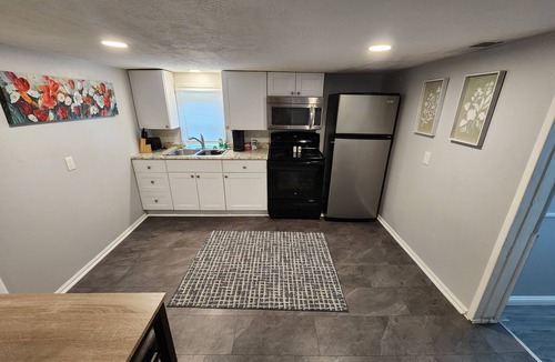 Fairborn House | Small cozy home! Close to Wright Patterson AFB and Wright State University!