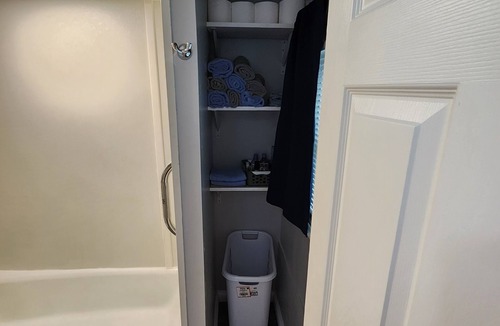 Fairborn House | Small cozy home! Close to Wright Patterson AFB and Wright State University!