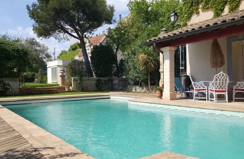 Plaissan House | Small cozy house with private garden/swimming pool