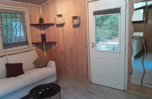 Trans-en-Provence Apartment | Small detached house with pool in TRANS EN PROVENCE