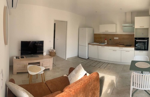 Langlade House | Small detached house on our property
