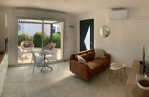 Langlade House | Small detached house on our property