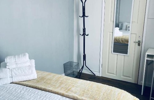 Patchway House | Small Doble, Shared House