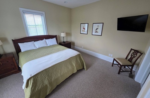 Farmville Cottage | Small efficiency unit near Hampden-Sydney and Longwood