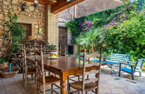El Perello Villa | Small exclusive palace in rural spot