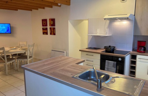 Saint-Etienne-de-Montluc House | SMALL HOUSE WITH LARGE GARDEN