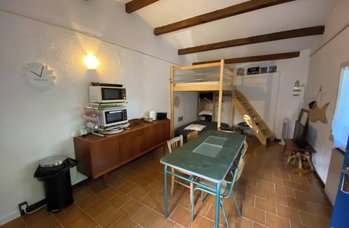 Saint-Bauzille-de-Putois Apartment | Small mazet with garden 400 metres2, swimming pool 10 m2, shady garden
