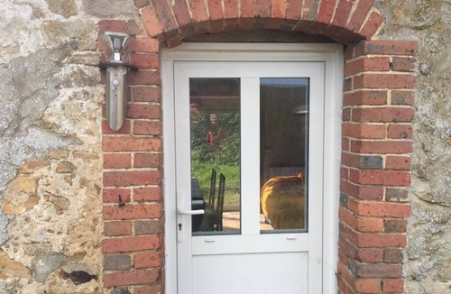 Chammes House | Small stone house near a pond