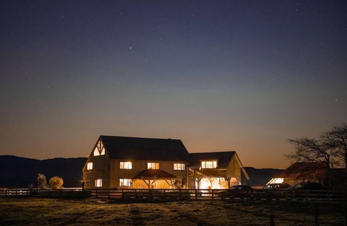 Waharoa House | small group Destination Barn stay- Loft experience