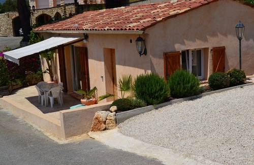 La Gaude House | small guest house