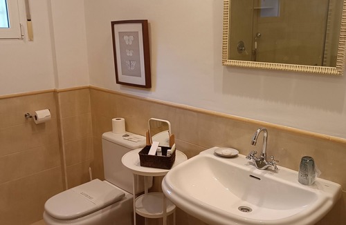 Alpera Bed & Breakfast | Small hotel among vineyards with swimming pool and fireplace, pet friendly