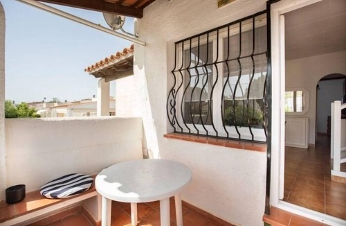 Castello d'Empuries Ski Chalet | Small house in Empuriabrava with garden AV 17