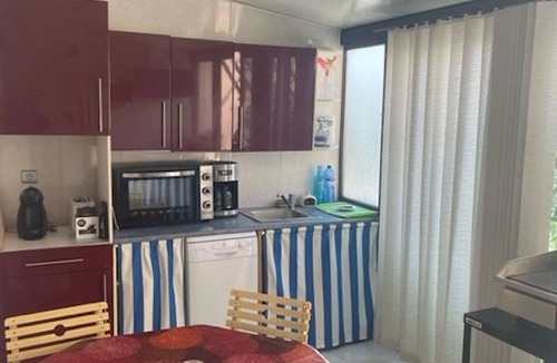 Saint-Cyprien Ski Chalet | Small house close to the beach