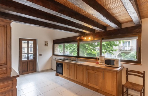Chambonas House | Small House 'Les Sources Gîte La Grange' with Shared Pool, Private Terrace