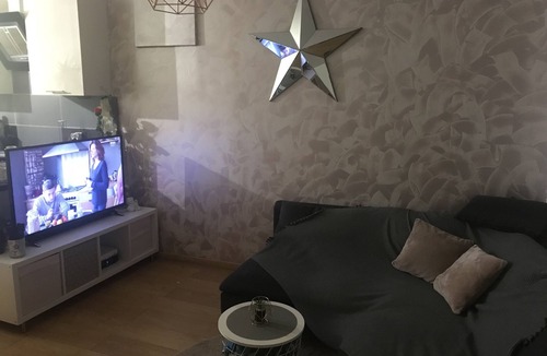 Brignoud House | Small house with garden