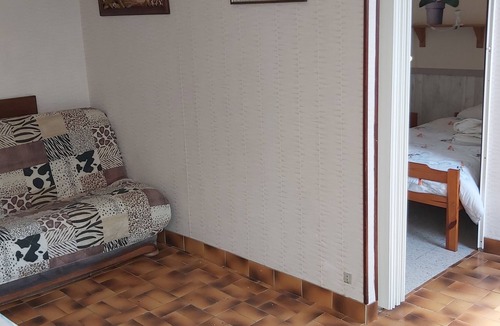 Le Crotoy Cottage | small independent studio on one level in the middle of a plot of 1000m2