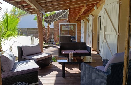 Saint-Medard-en-Jalles House | Small manor house