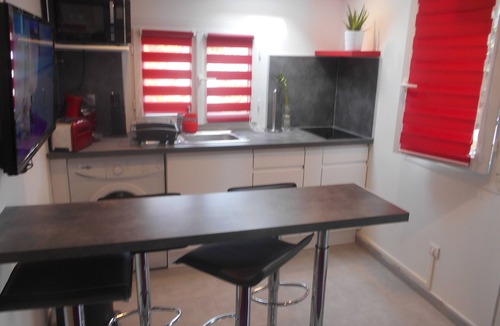 Meyzieu Apartment | Small maisonnette studio near downtown Lyon