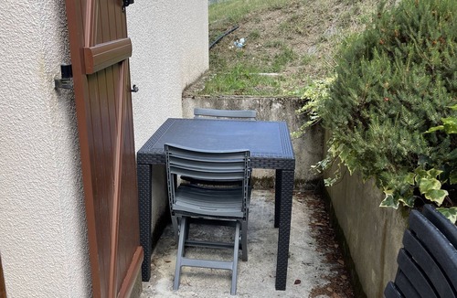Surba Apartment | Small outbuilding at the foot of the Ariège Pyrenees