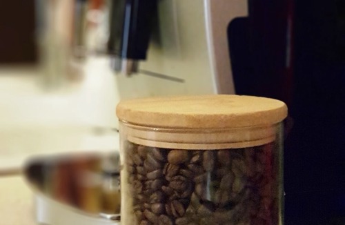 Quartier Administrations Apartment | Small Patio in Downtown