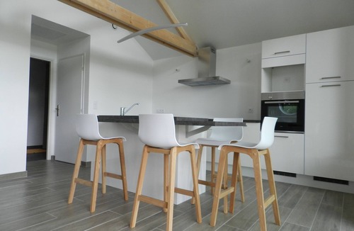 Plescop House | Small peaceful corner between land and sea