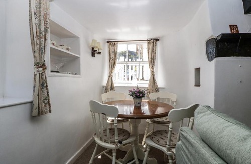 Porlock Apartment | Small Piece