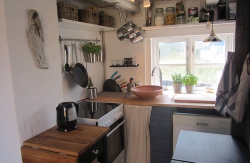 Lonstrup Cottage | Small romantic fisherman with sea and beach