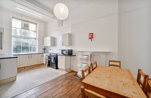 Clifton House | Small Single Room with Shared Bathroom