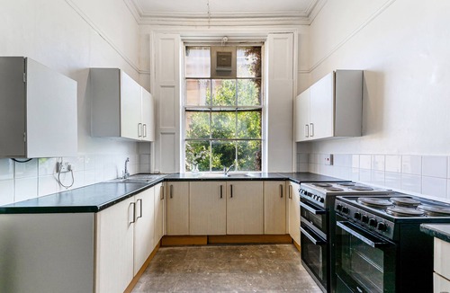 Clifton House | Small Single Room with Shared Bathroom