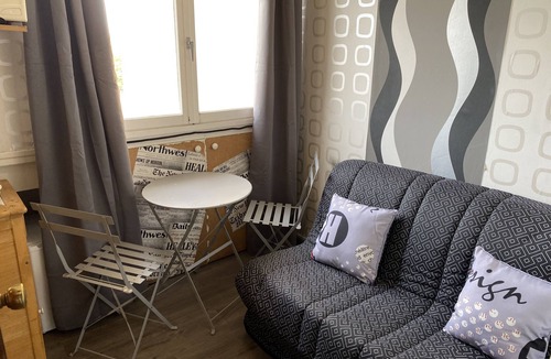 Saint-Jean-de-Monts Apartment | Small small studio (room) on the beach