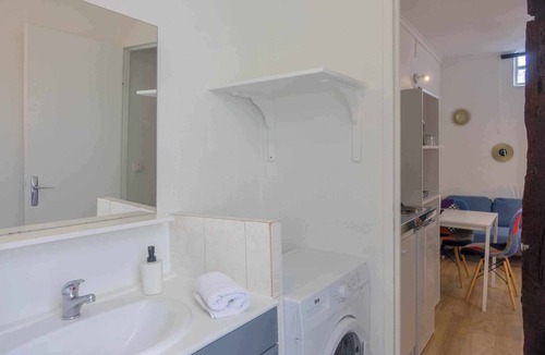 Bourgogne Apartment | Small studio downtown
