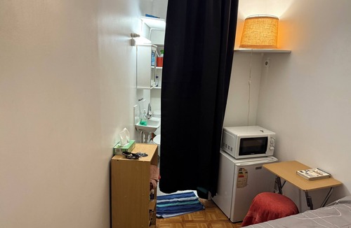 16th Arrondissement Apartment | Small studio in beautiful location Paris