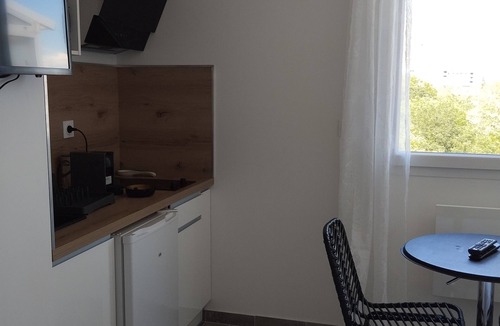 Le Pont-de-Claix Apartment | Small studio le pont de claix