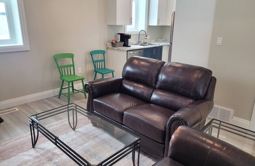 Minto House | Small Town Charm