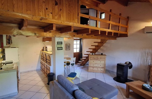 Banne House | Small vacation home for 4 people. Pets allowed.