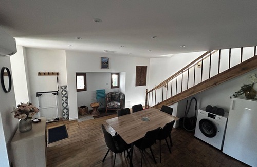 Beaulieu-sur-Dordogne House | Small village house